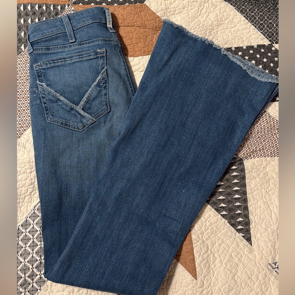 Ariat Women's Flare Jeans in Classic Blue